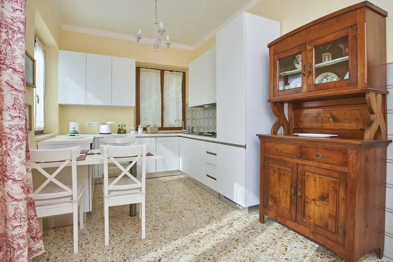 Marciana Hills Apartments 0*, Marciana (Isola d'Elba) Italia